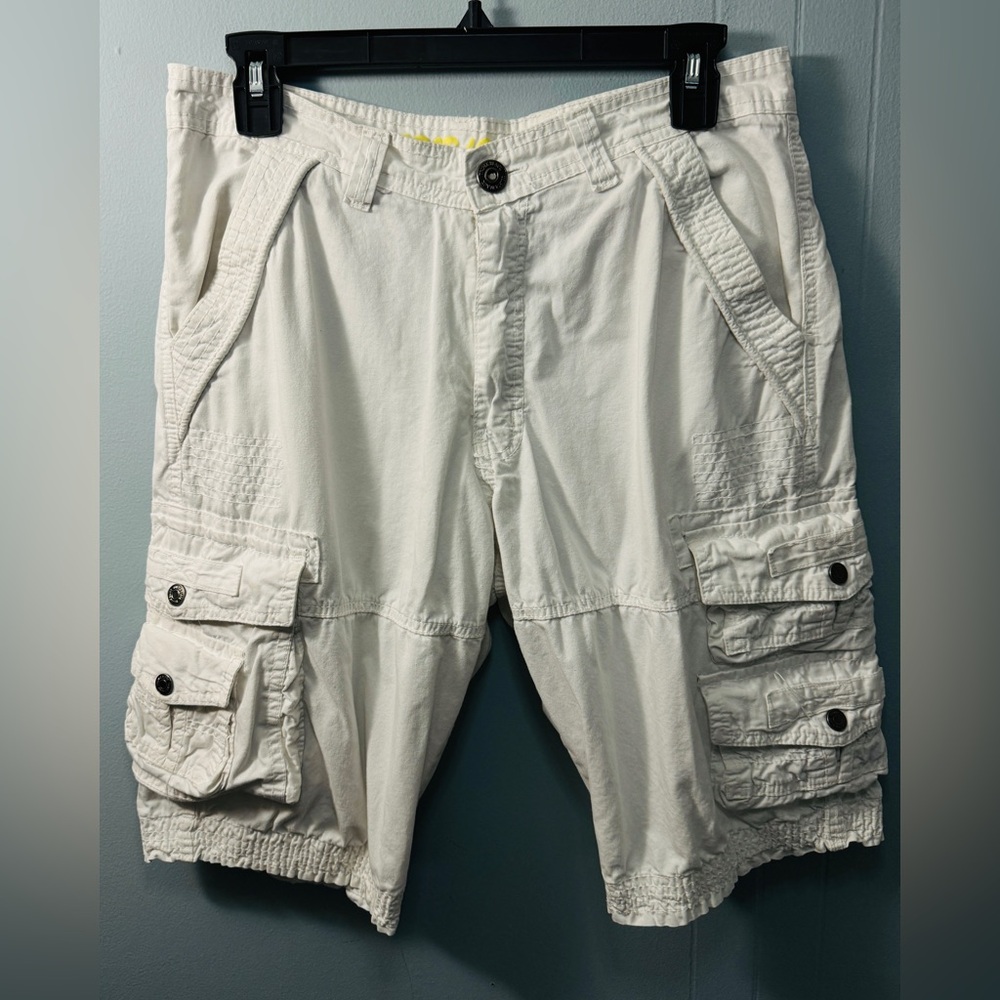 Mens Triple Black White Cargo Shorts, Size W30 / L10.